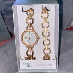 💜Women’s Round Gold Tone Watch with Bracelet